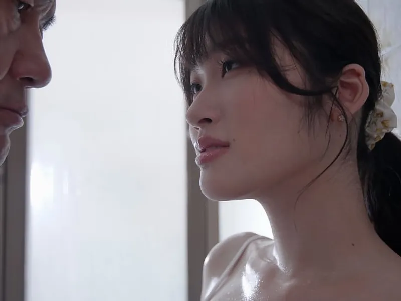 ông xã bỏ bê, bà xã được ông chú giúp thỏa mãn cơn dam dang lồn